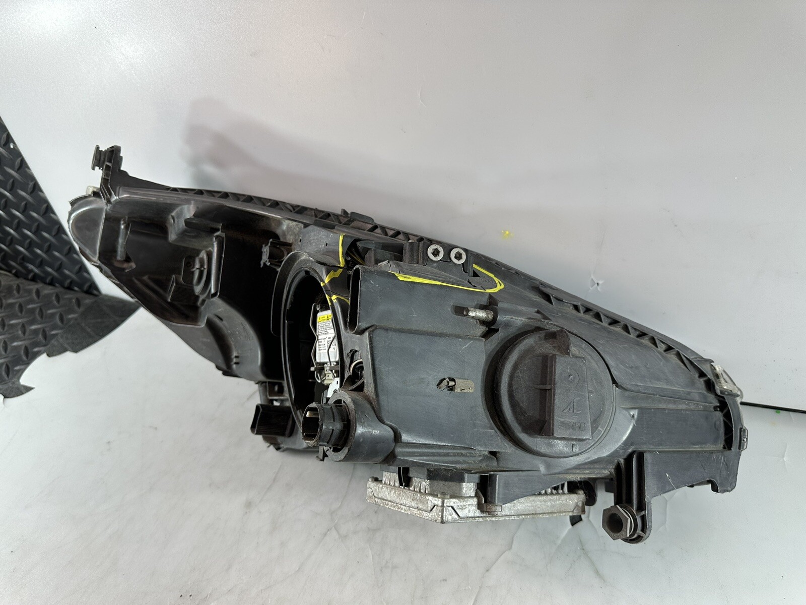 2008 2012 MASERATI GRAN TURISMO LEFT SIDE HEADLIGHT XENON HID ‼️ONLY FOR PARTS‼️