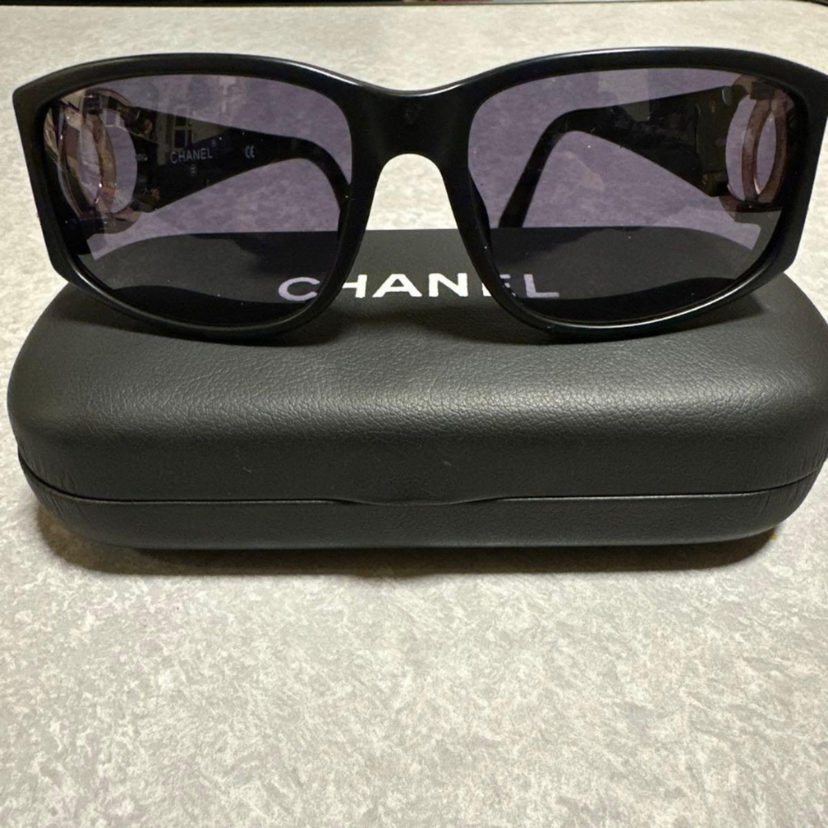 CHANEL 02461 90405 Cocomark Sunglasses Matte Black & Gold Vintage