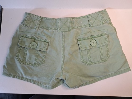 Adorable Mossimo Womens Faded Green Summer Shorts Size 1 - Picture 2 of 11