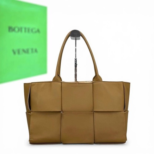 Bottega Veneta Arco Medium Tote Brown Leather 19in x 30in x 4.7in