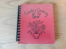 Country Cooking at its Best Our Lady of Holy Rosary Georgetown WI Cookbook 1979