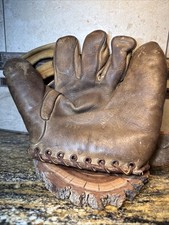 Pre-War Joe Dimaggio 33978 Double Tunnel Web Split Finger Baseball Glove RHT