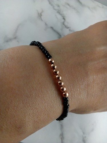 Rose Gold stretch bracelet Black 3 mm dainty seed beaded Womens 7" Stacking - Picture 3 of 3