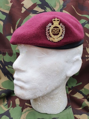 Para Squadron Beret \u0026 Cap Badge 