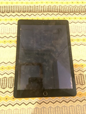 iPad Air 2 gesprungenes, gebrochenes, nicht funktionierendes Display - für Teile, Sammlungen usw.