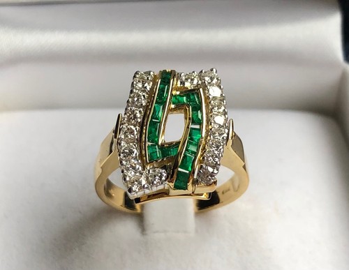 Anello in Oro Giallo 750°/°° 18 kt. Smeraldi Naturali e Diamanti Valenza - Foto 3 di 12