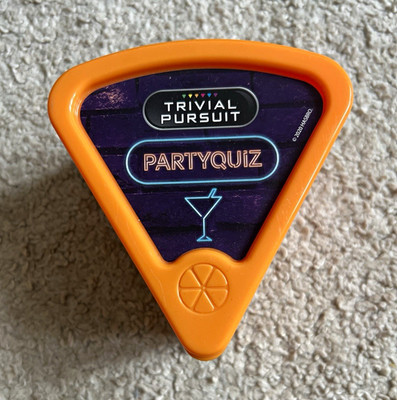 Hasbro Trivial Pursuit Partyquiz Party-Quizspiel Allgemeinwissen ab 2, 2000