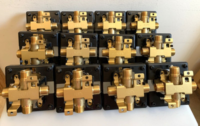 Delta Masko Multi Choice Universal Rough for Tub/Showers Lot of 12 R1000-UNBX