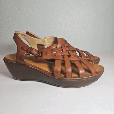 BareTraps Sandals 'Dayna' 10M Brown Criss-Cross Straps Wedge Platform