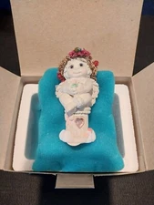 Dreamsicles Rose Quartz Ceramic Figurine Cast Art Kristin Haynes NIB DC443 1996