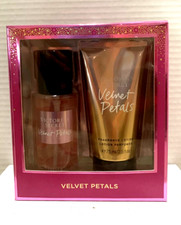Victoria's Secret Velvet Petals 2 Piece Gift Set Fragrance Mist Lotion 2.5 Oz
