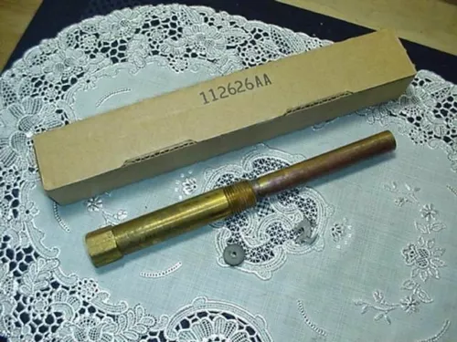 Honeywell 112626AA Well Assembly Brass/Copper 1/2 Inch NPT Overall Length 8 3/4