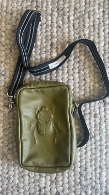 Gabriele Frantzen Crossbody Bag Skarabäus oliv khaki grün