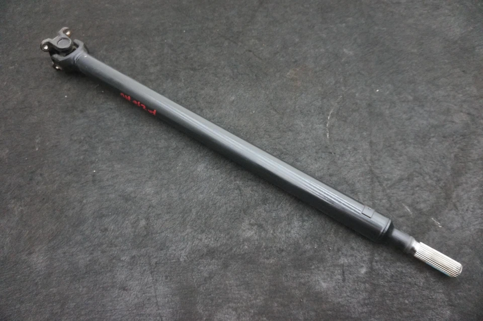 Conjunto de eje de transmisión de hélice delantero OEM 26208698362 BMW M550I xDrive G30 2018-23 Foto 2 de 4