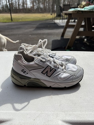 New Balance 587 Breast Cancer Size 