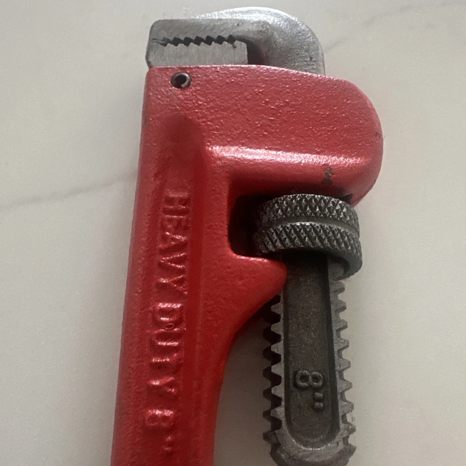 New Grizzly Industrial 8-Inch Pipe Wrench Tool - Heavy Duty - Image 3 of 4