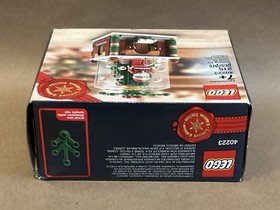 LEGO Snowglobe 40223 Christmas Set, 215 Pieces, Ages 7+, Santa, Box