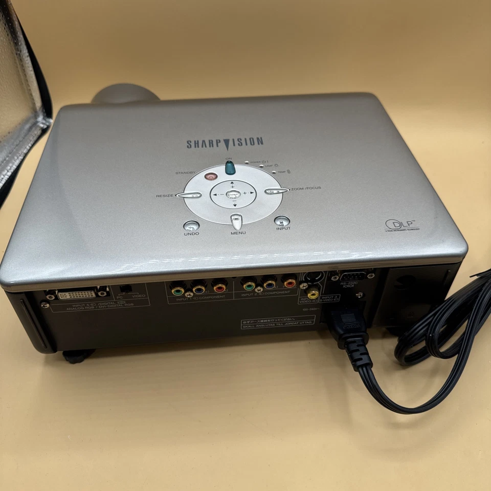 Sharp XV-Z2000 HD 720p Video Projector - Image 3 of 4