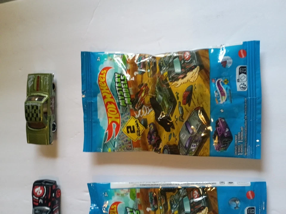 Lote de 3 - Hot Wheels 2024 Mystery Models Serie 2 Sellado CHASE Set Coche #1 #2 #3 Foto 4 de 4