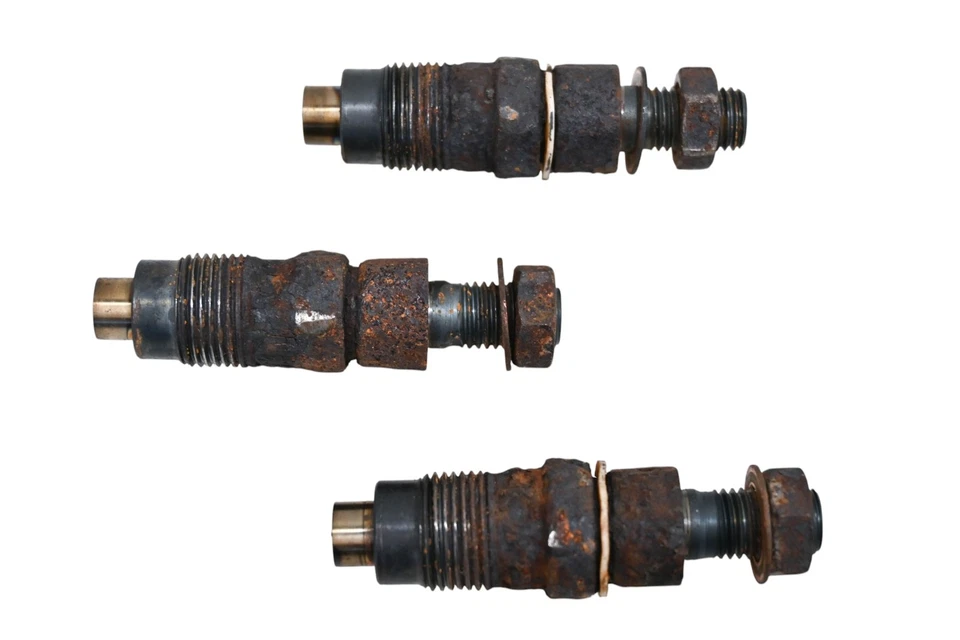 15 Kubota RTV-X1100CW Fuel Injectors Foto 2 de 3