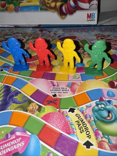 Candy Land COMPLETE Milton Bradley 2005 Kids Children's Classic Board Game - Picture 3 of 11