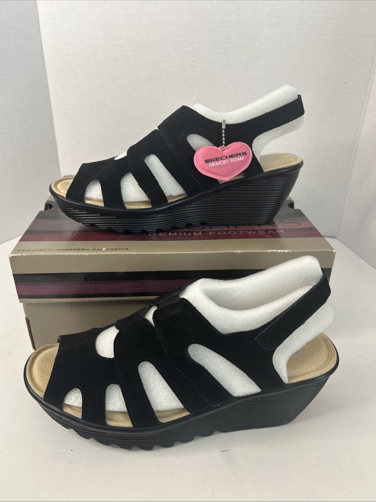 Sketchers Parallel - Stylin’ Woman’s Wedge Sandals In Black Size 9