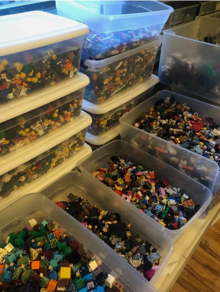 CHEAPEST LEGO Bulk Lot Minifigure Star wars City Parts WHOLESALE ~ Choose Theme - Image 2 of 2