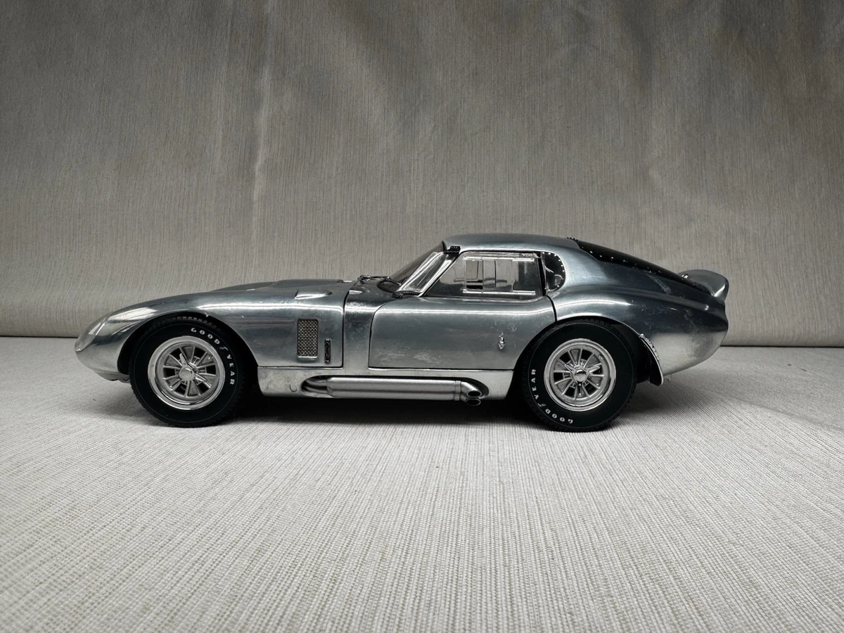 Exoto Grand Prix Classics 1:18 Scale Diecast & Toy Vehicles for