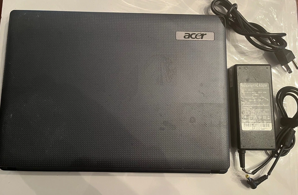 "Laptop 14"" Acer Aspire 4339-2618 Intel Celeron 2,00 GHz 2 GB RAM 250 GB HDD Foto 2 de 4