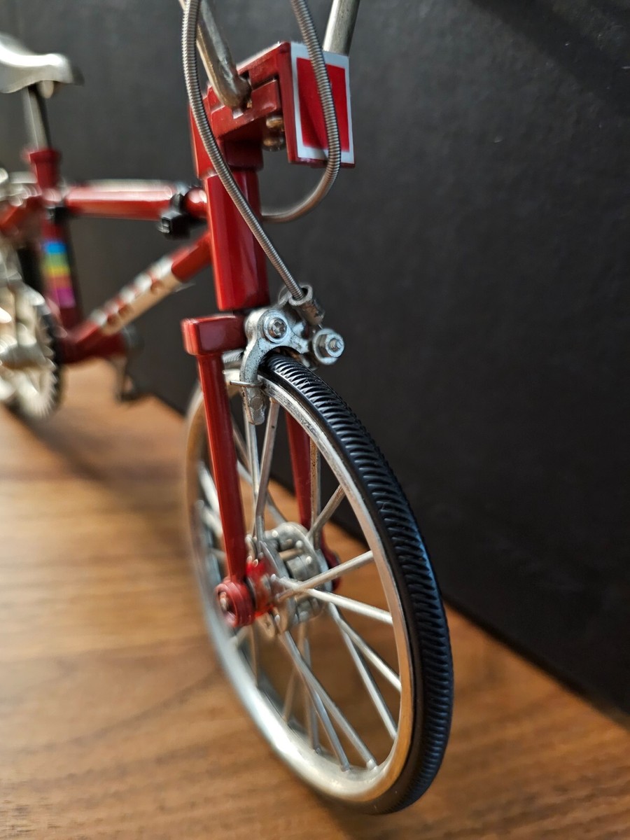 Rare Die-Cast Metal BMX Mini Bike Scale 1:6 Pink Rainbow Bike