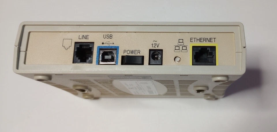 Westell DSL Router 2200 with power supply WORKS USED - Image 4 of 4