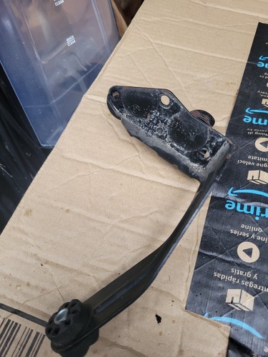 BMW E60 5ER 3.0 ABS PUMPE HYDRO HALTER HALTERUNG 6758746