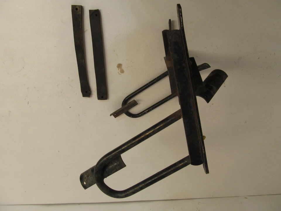 1975 HONDA GOLDWING GL1000 FAIRING BRACKET - Image 4 of 4