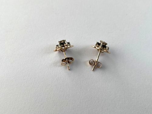 1992 Sapphire & Diamond Earrings 9ct Gold Stud Flower Cluster Vintage Earrings - Picture 13 of 14