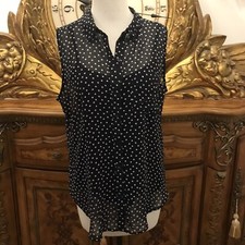 LIZ CLAIBORNE. Size M. Semi Sheer Sleeveless Top w/ attached Cami. B17.