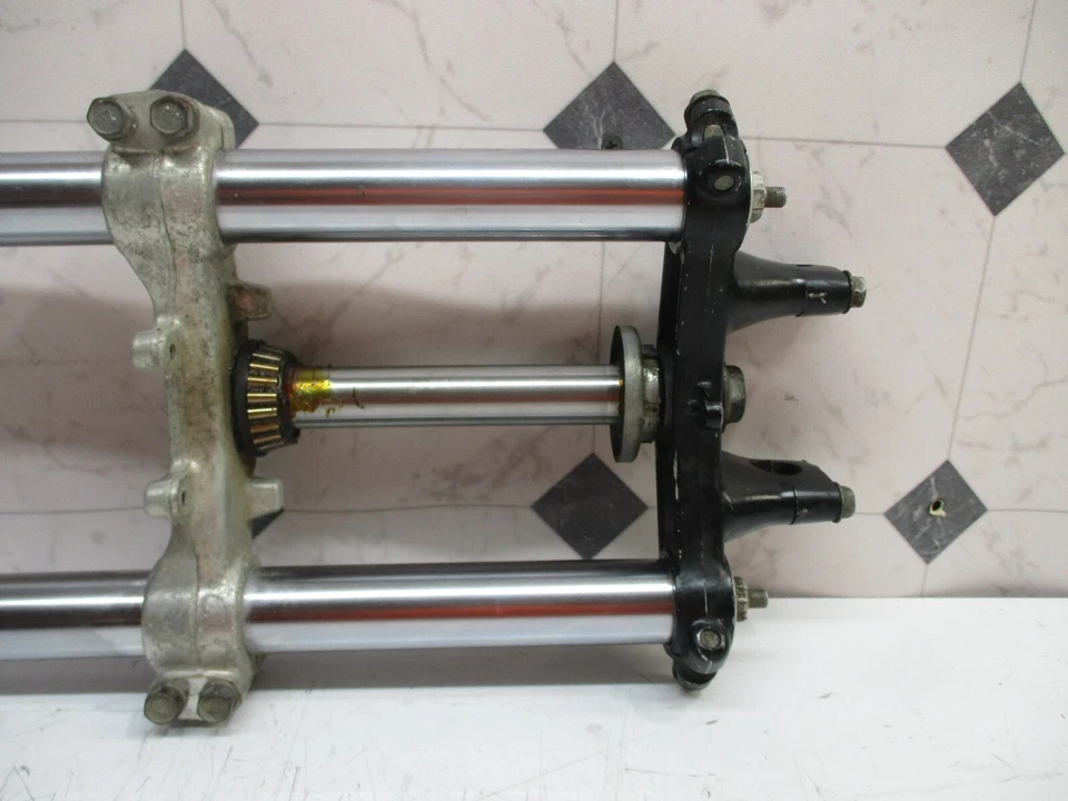 Yamaha yz80 yz 80 1988 88 horquillas delanteras suspensión triple árbol. Foto 4 de 4