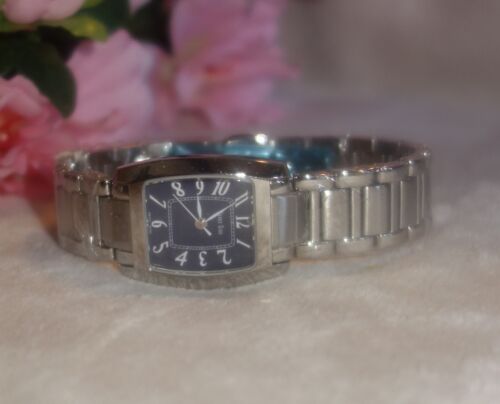 Roven Dino Swiss WOMENS Watch Seville Sapphire Crystal NAVY FACE NEW - Picture 2 of 4