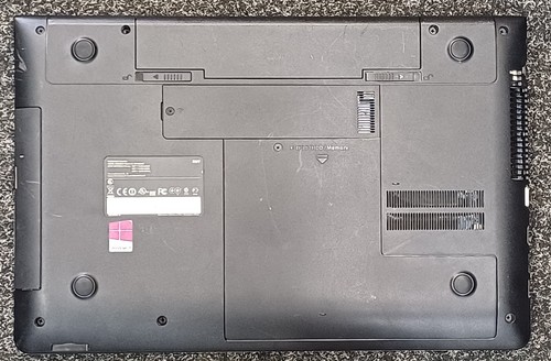 SSD 15,6 POLLICI SAMSUNG 350V CORE I3 8GB 128GB WIN 11 PRO - Foto 12 di 15