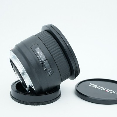 Sigma 18mm 1:3,5 Weitwinkelobjektiv mit Minolta AF / Sony A Bajonett