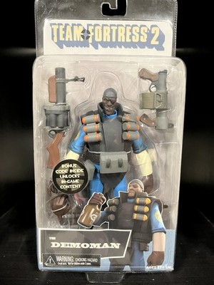 NECA Team Fortress 2 BLU Demoman Action Figure, NIB Includes promo