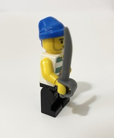 Lego Mini Figure Pirates Blue Rag Hat Green White Striped Shirt Set 6240