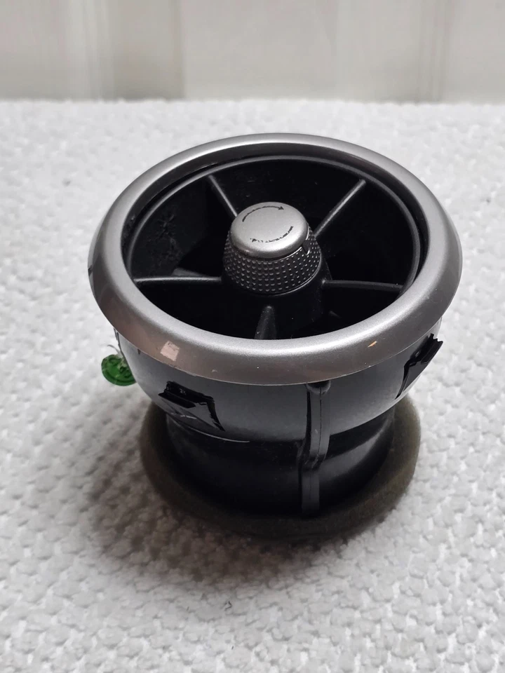 Difusor de aire izquierdo original GM 1 PIEZA tablero delantero Chevrolet Sonic 2012-2016 (HH Foto 2 de 4