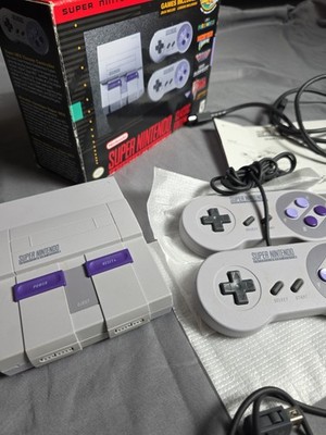 Super Nintendo SNES Mini Classic Edition Console with 2 Controllers Box Included