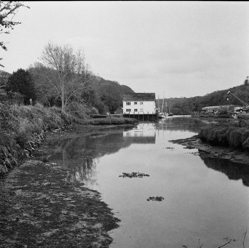 YASHICA Mat124 G TLR 120 Medium Format Film Camera 80/3.5 Twin Lens