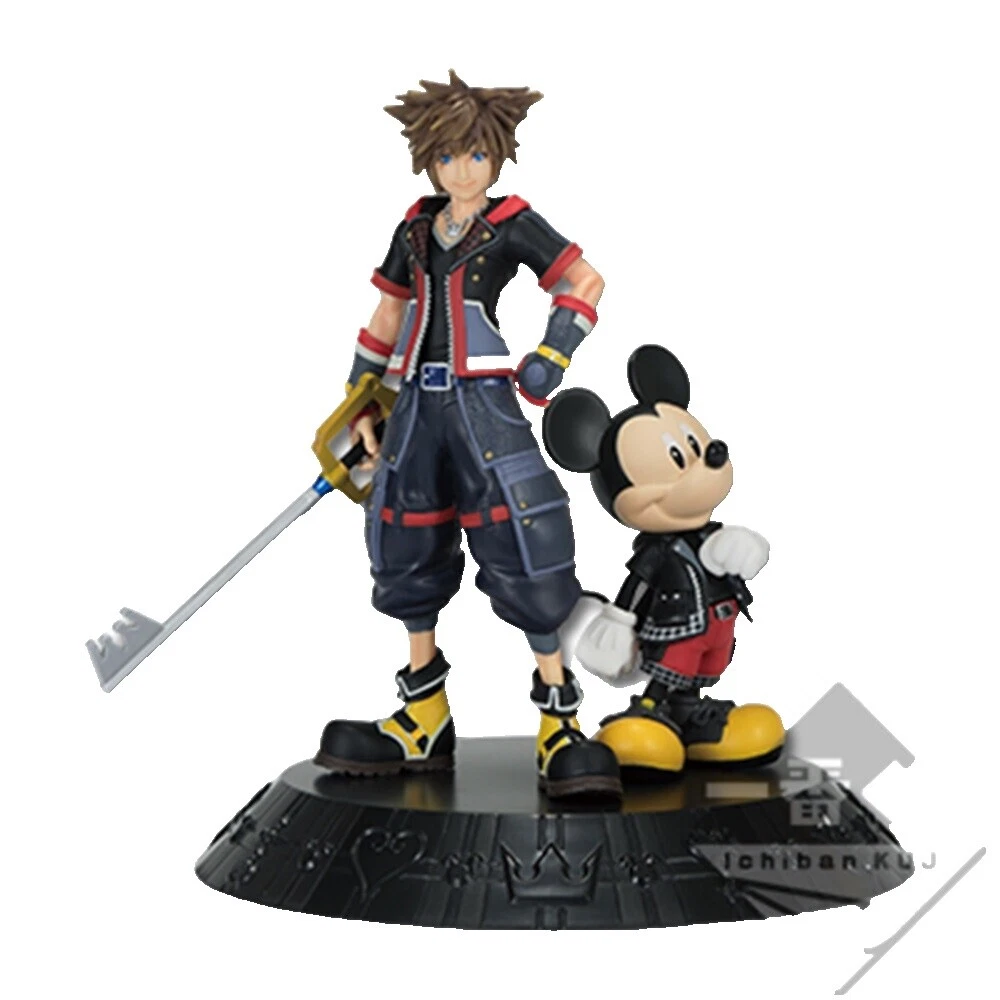 Figuras de acción Bandai Mickey Mouse y accesorios