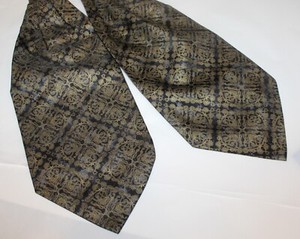 Nwt Tie Rack Made In England Exquisite Gray Medallion Ascot Cravat Scarf Ebay Nwt Tie Rack Made In England Exquisite Gray Medallion Ascot Cravat Scarf Ebay