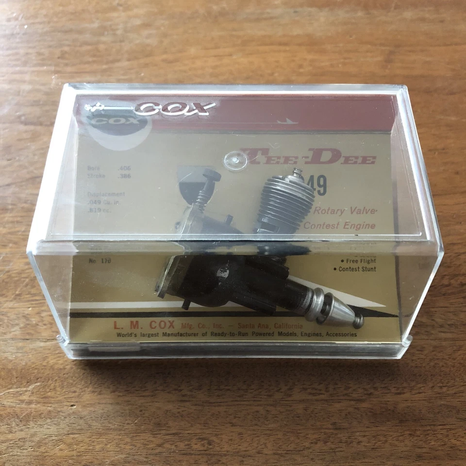 Vtg Cox .049 Airplane Engine Black Widow? with TeeDee box, piston moves ATRC3 - Image 4 of 4