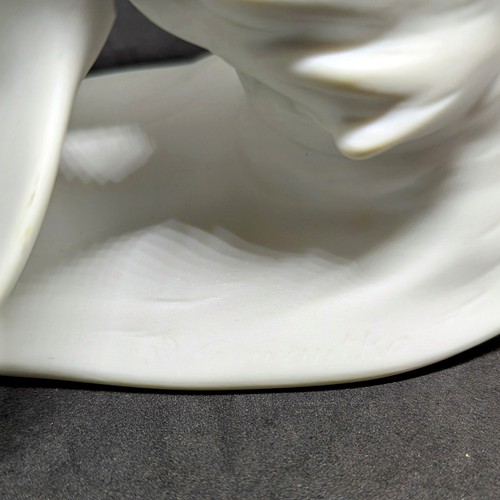 VTG KAISER PORCELAIN LEAPING DOLPHINS SCULPTURE DOLPHIN STATUE GERMANY - Picture 12 of 16