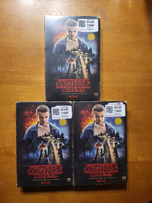 LOT 3 Stranger Things Season 1 one Blu Ray DVD 4 Disc Target VHS Packing Poster