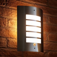 Auraglow Dusk Till Dawn Daylight PIR Motion Detection Sensor Outdoor Wall Light